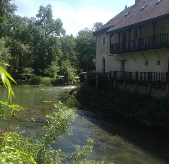 فندق Moulin De La Chevriere