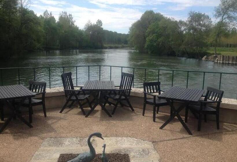 בית מלון כפרי Moulin De La Chevriere