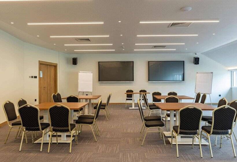 هتل Movenpick Resort And Spa Fruske Terme