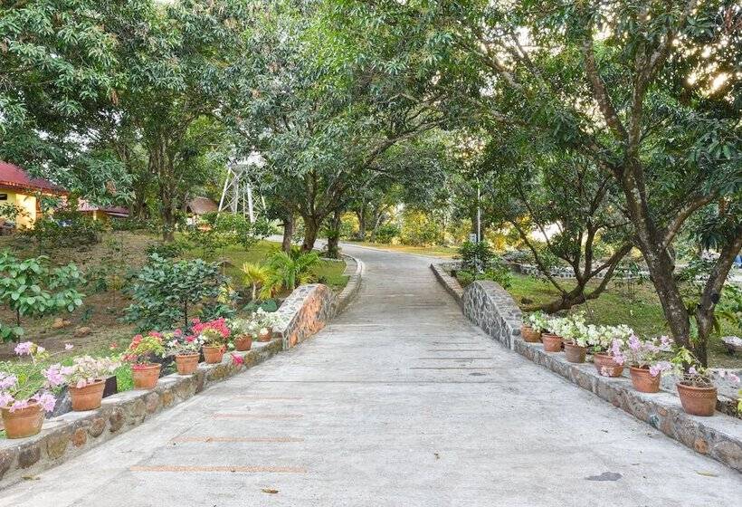 فندق Nauvoo Farm Resort