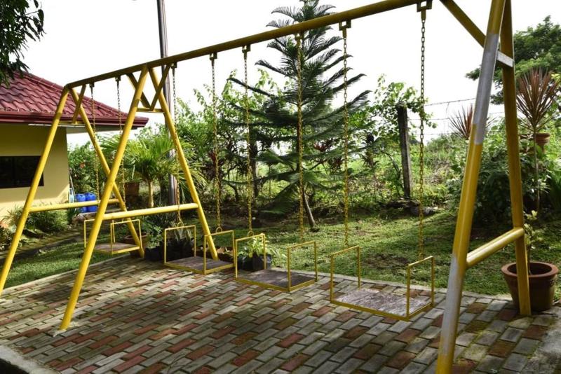 فندق Nauvoo Farm Resort