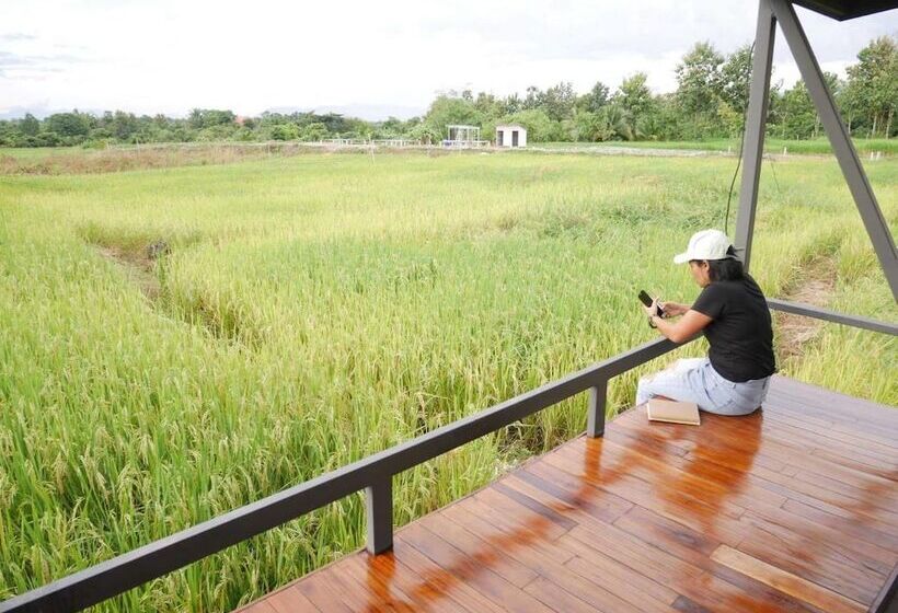 فندق Nok Chan Mee Na