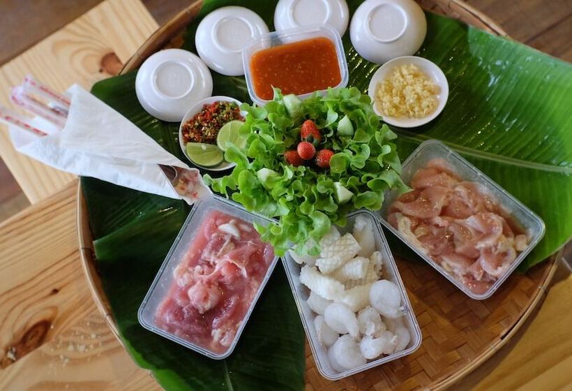 فندق Nok Chan Mee Na