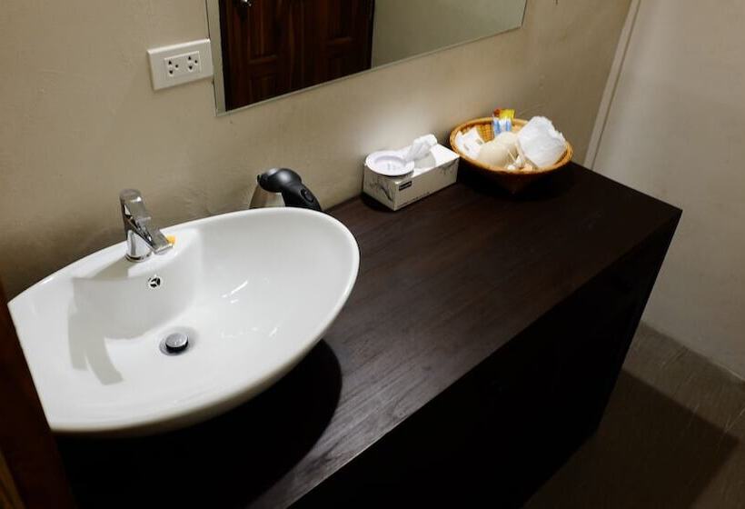 فندق Nok Chan Mee Na