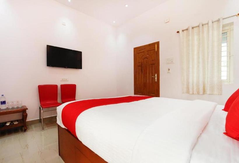 Отель Oyo 61704 Sri Kamatchi