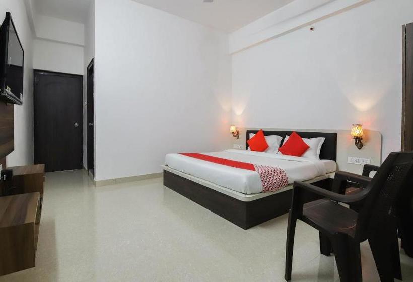 호텔 Oyo 62422  Kriti Palace