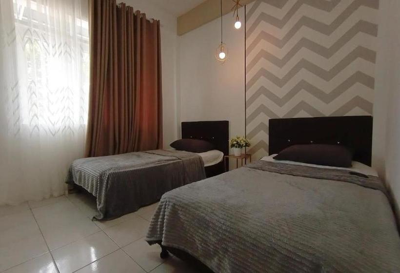 Szálloda Sibu Wedding Homestay2u婚礼主题民宿@delta Mall