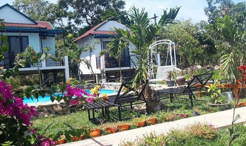 هتل Palafita Bungalow