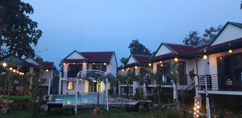 هتل Palafita Bungalow