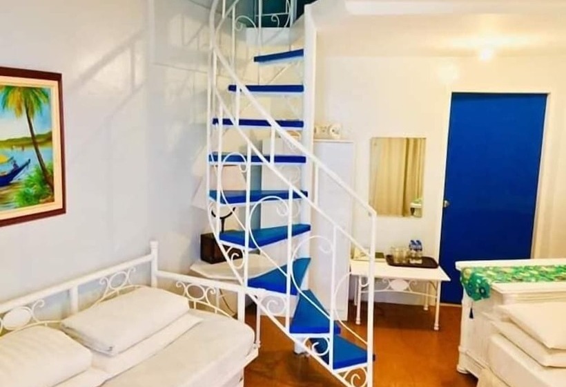 هتل Paras Beach Resort