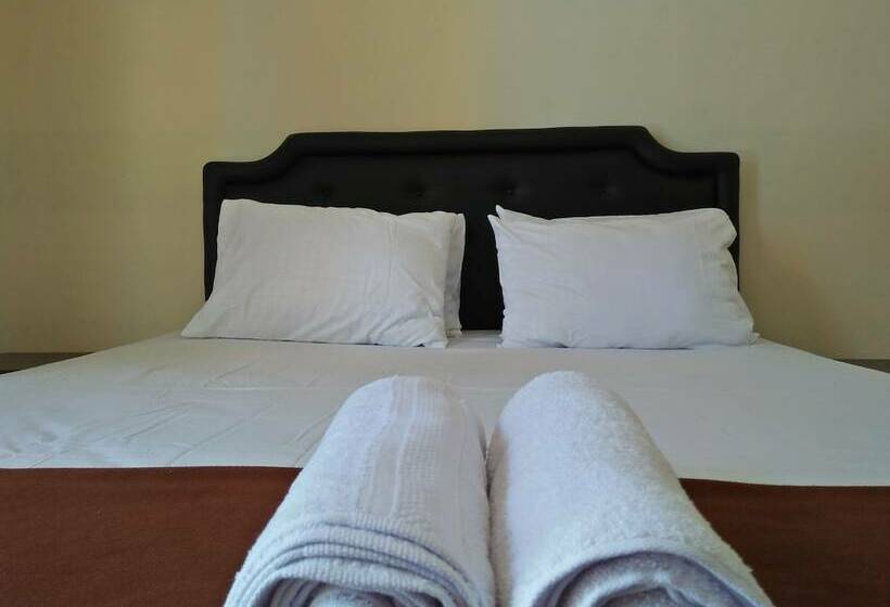 호텔 Puri Janti Guest House