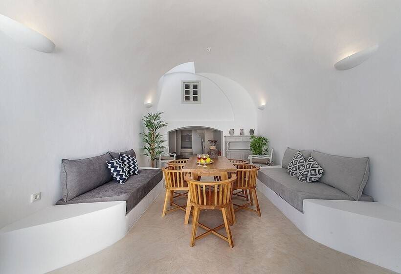 בית מלון כפרי Radiant Santorini