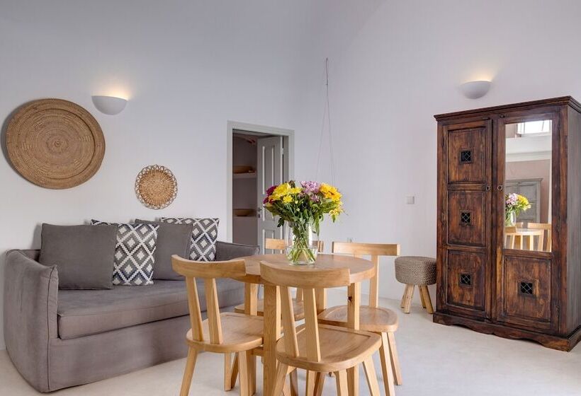 בית מלון כפרי Radiant Santorini