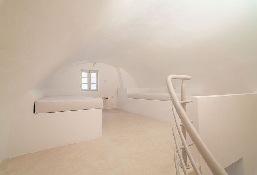 בית מלון כפרי Radiant Santorini