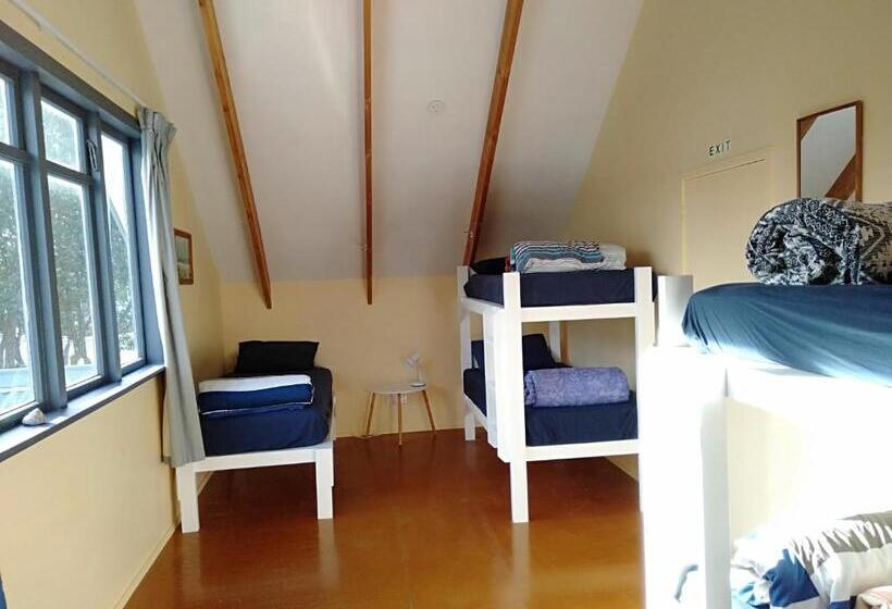 호텔 Raglan Backpackers