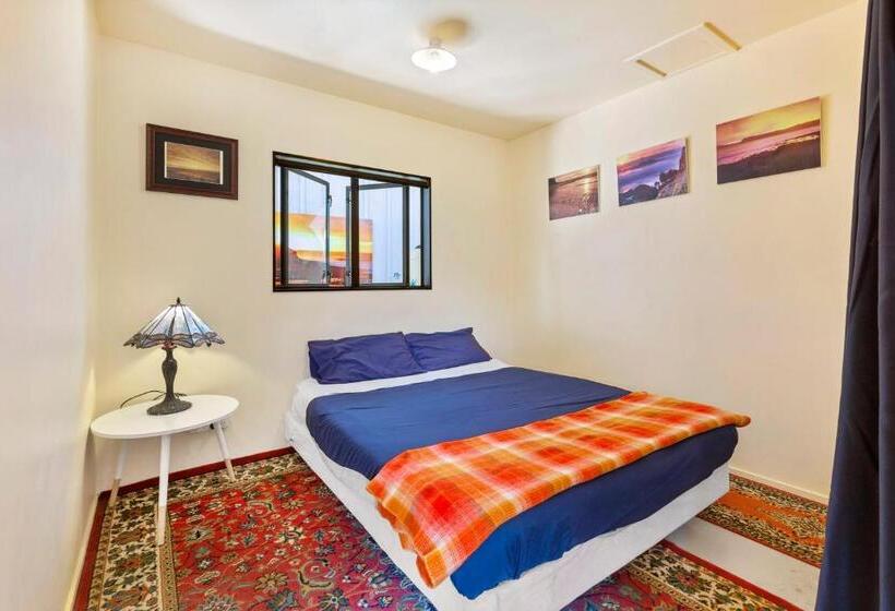 호텔 Raglan Backpackers