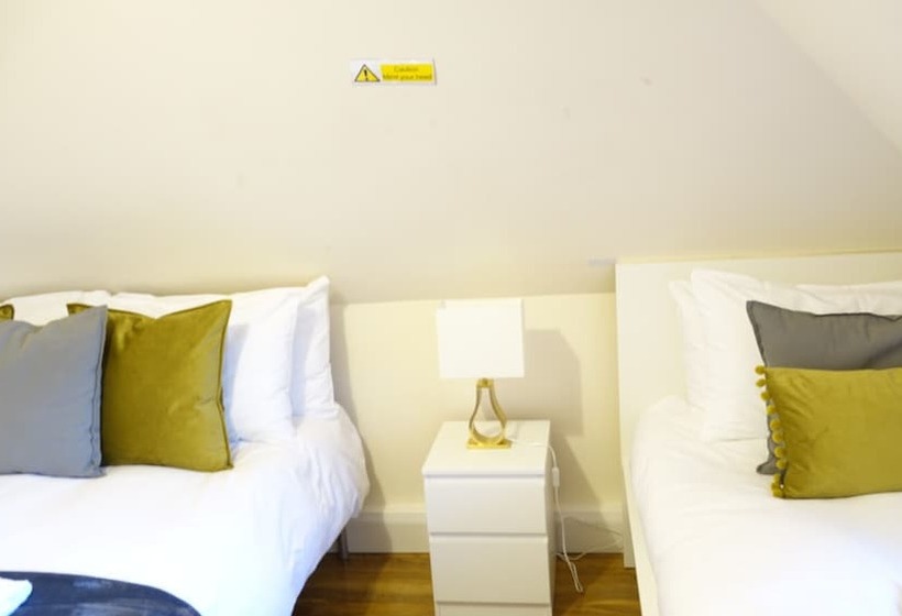 ホテル Rc Airport Rooms