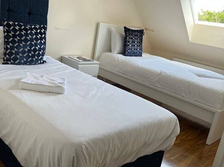 ホテル Rc Airport Rooms