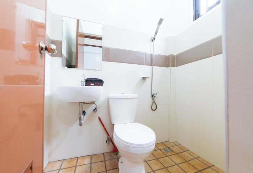 فندق Reddoorz @ D Maagma Street