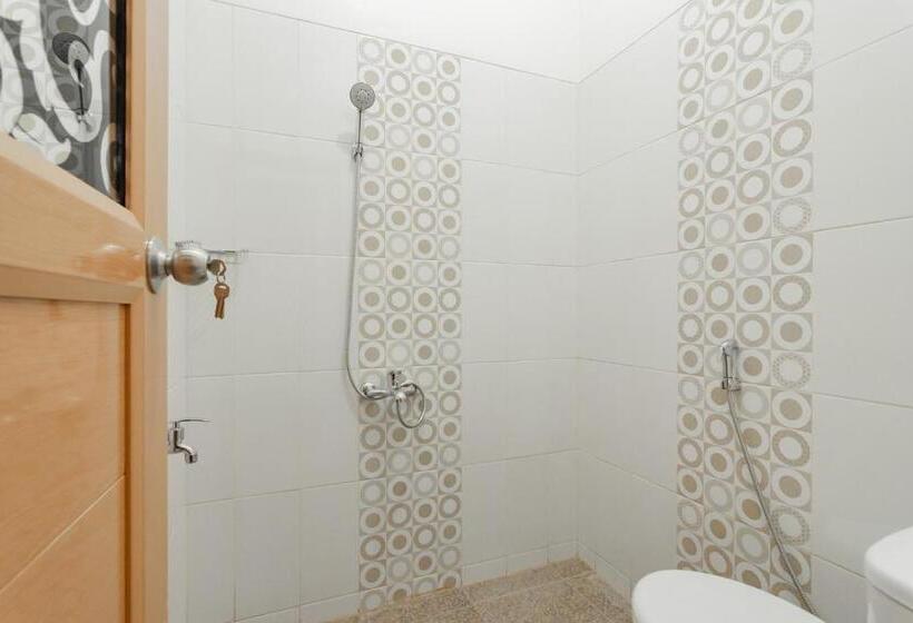 酒店 Reddoorz Syariah Plus @ Perintis Guesthouse Tasikmalaya