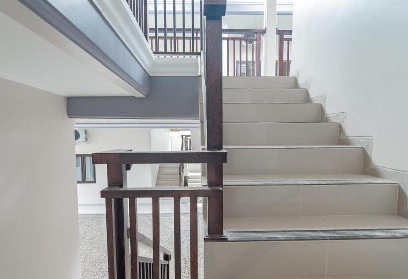 酒店 Reddoorz Syariah Plus @ Perintis Guesthouse Tasikmalaya