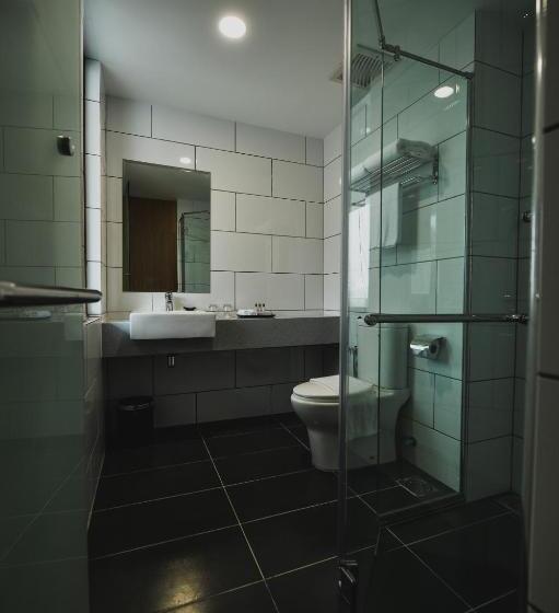 Rhr Hotel   Selayang