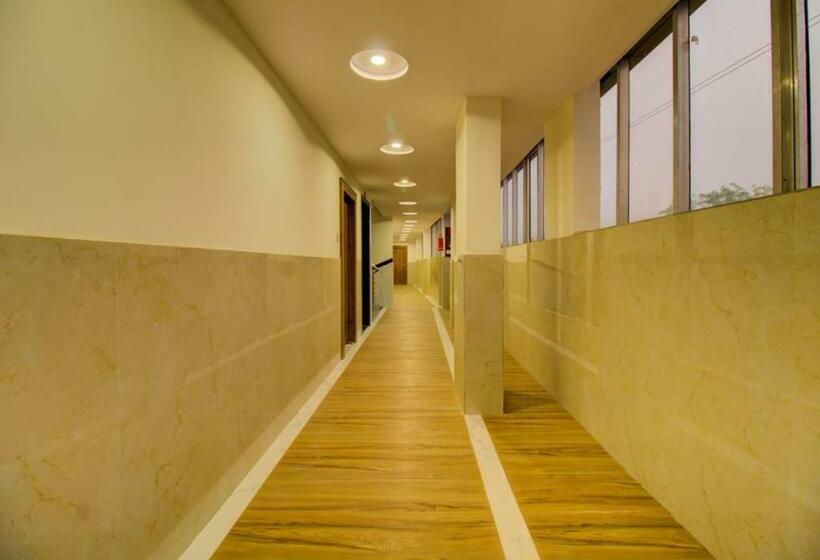 Hotel Treebo Trend  Sai Bansi Residency