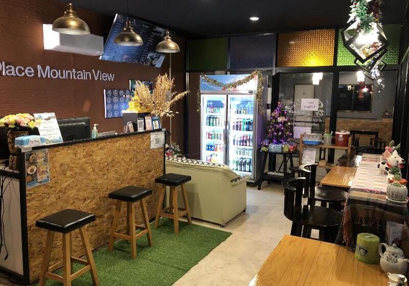 酒店 โรงแรมแสนดีเพลส เมาเท่นวิว จอมทอง