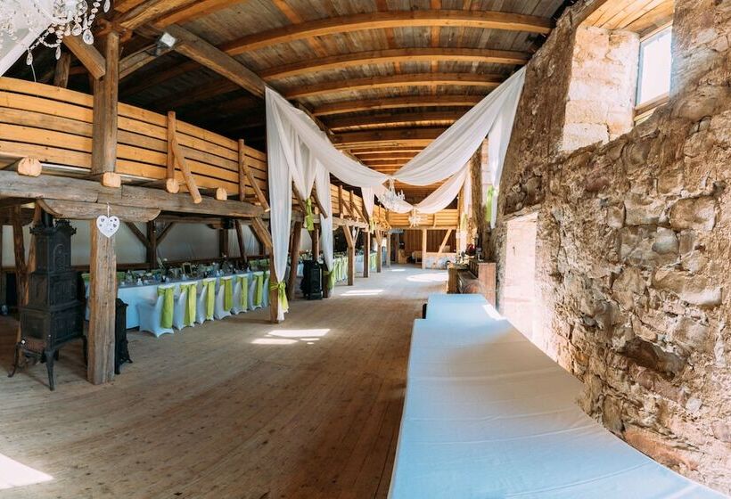 Отель Schloss Breitungen