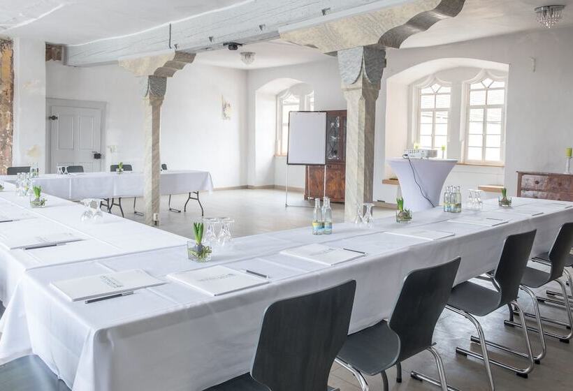 Отель Schloss Breitungen