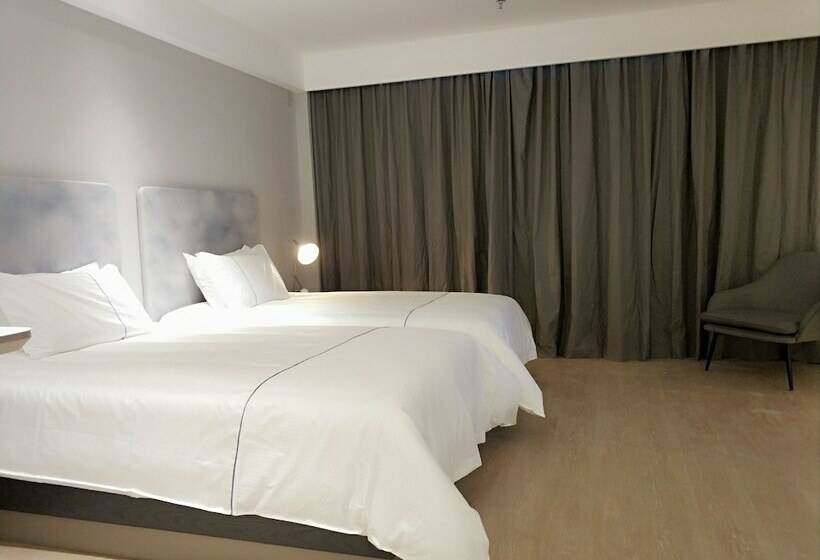 Отель Shigatse Tashilhunpo Temple Magnolia