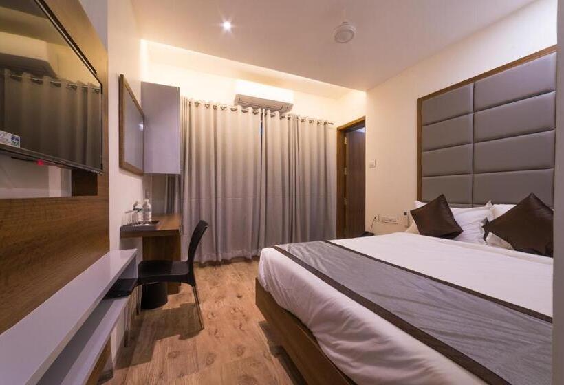 Отель Sky Ridge