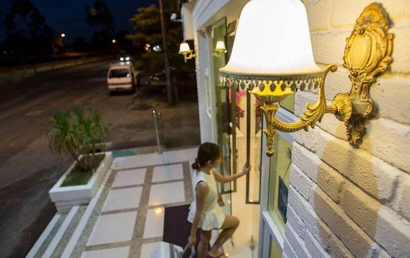 בית מלון כפרי Skyview