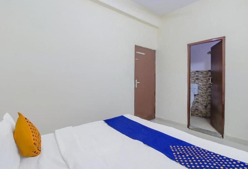 בית מלון כפרי Spot On 46977  City Light Palace And Restaurants