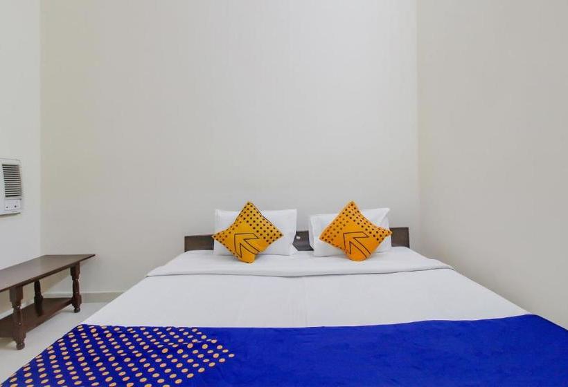 בית מלון כפרי Spot On 46977  City Light Palace And Restaurants