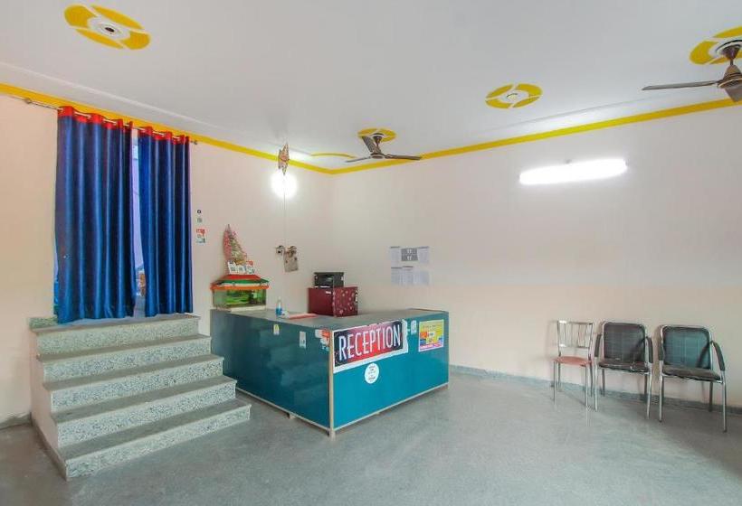 בית מלון כפרי Spot On 46977  City Light Palace And Restaurants