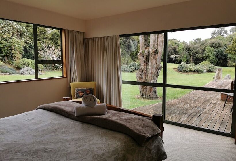 בית מלון כפרי Tui Hideaway