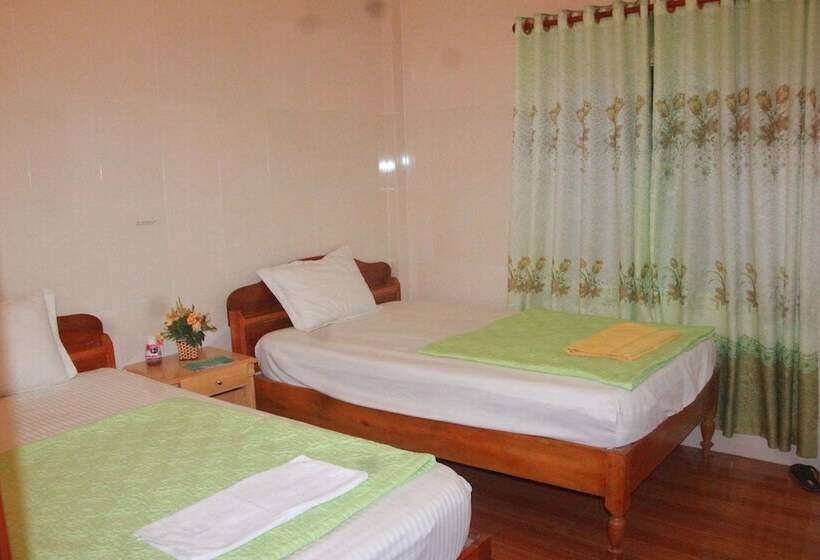 هتل Van Anh Hostel