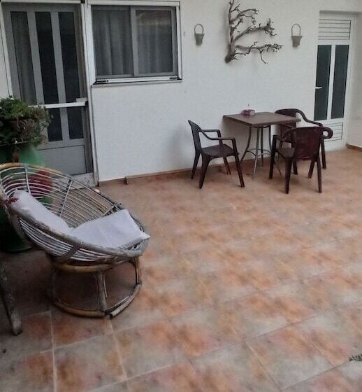 Отель Windy Place