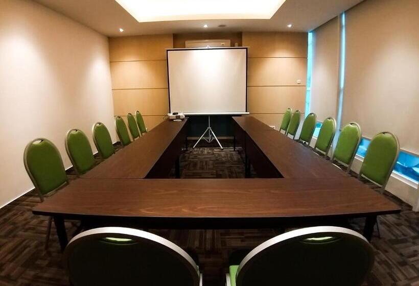 Zest Parang Raja Solo By Swiss Belhotel International