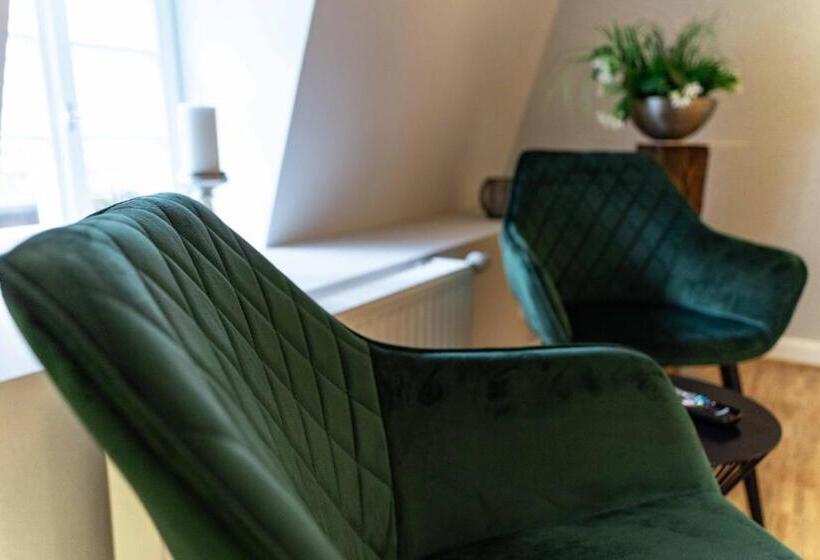 בית מלון כפרי Zur Krone