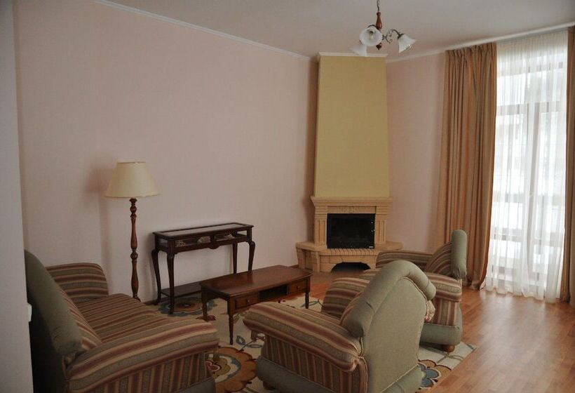 Mini Hotel Club Bon Ton