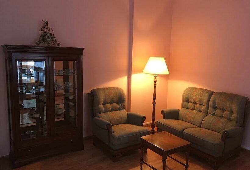 Mini Hotel Club Bon Ton