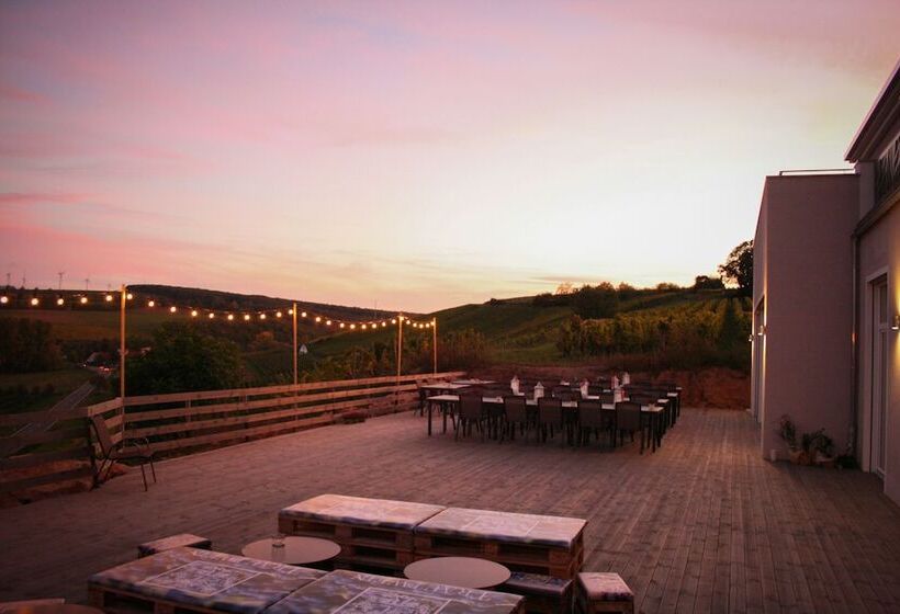 Trautwein   Das Winzerhotel Am La Roche