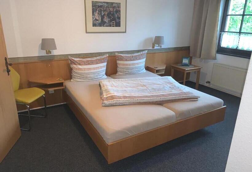 فندق صغير Am Neumarkt