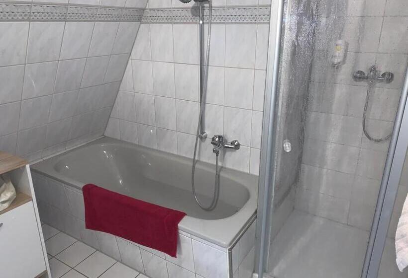 فندق صغير Am Neumarkt