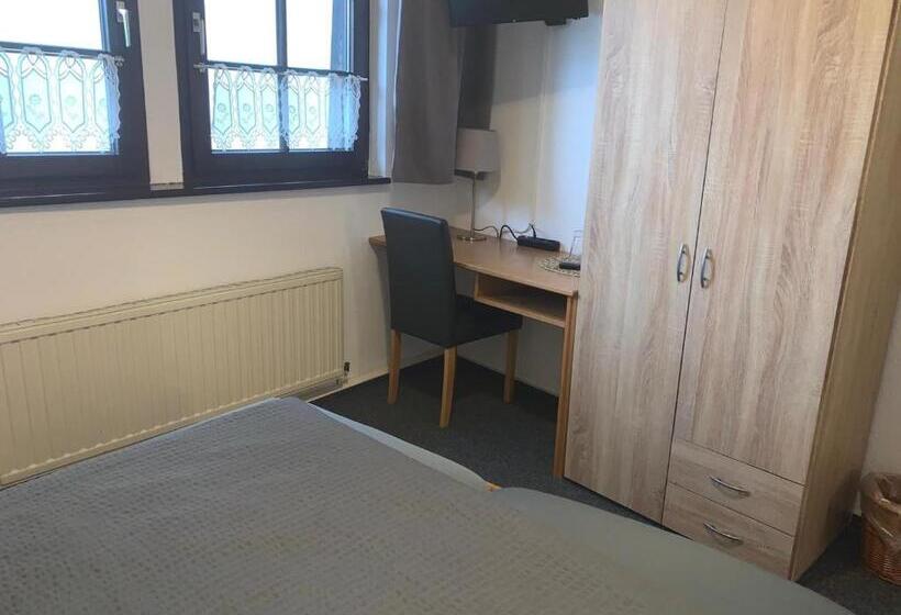 فندق صغير Am Neumarkt