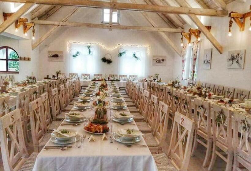 مبيت وإفطار Beck S Borveranda Palkonya