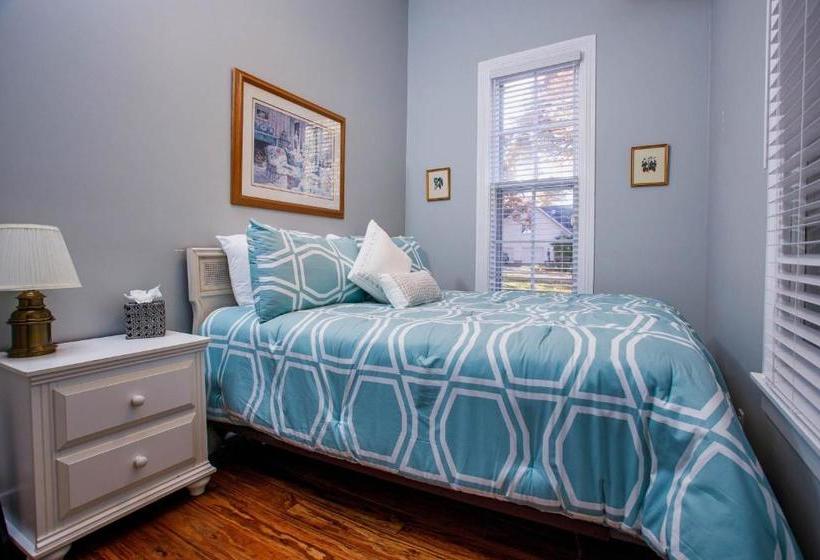 مبيت وإفطار Cottage