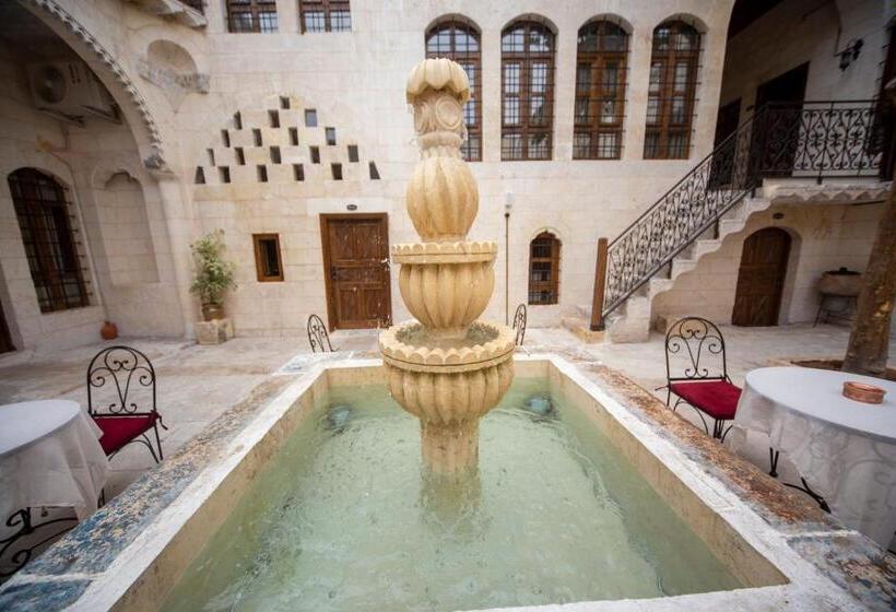 تختخواب و صبحانه Hayatlı Konak